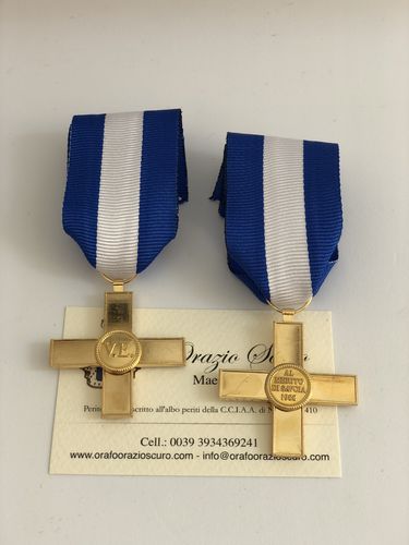 Medaglia di benemerenza di I classe, realizzata in argento 925 placcato oro a 24 ct.